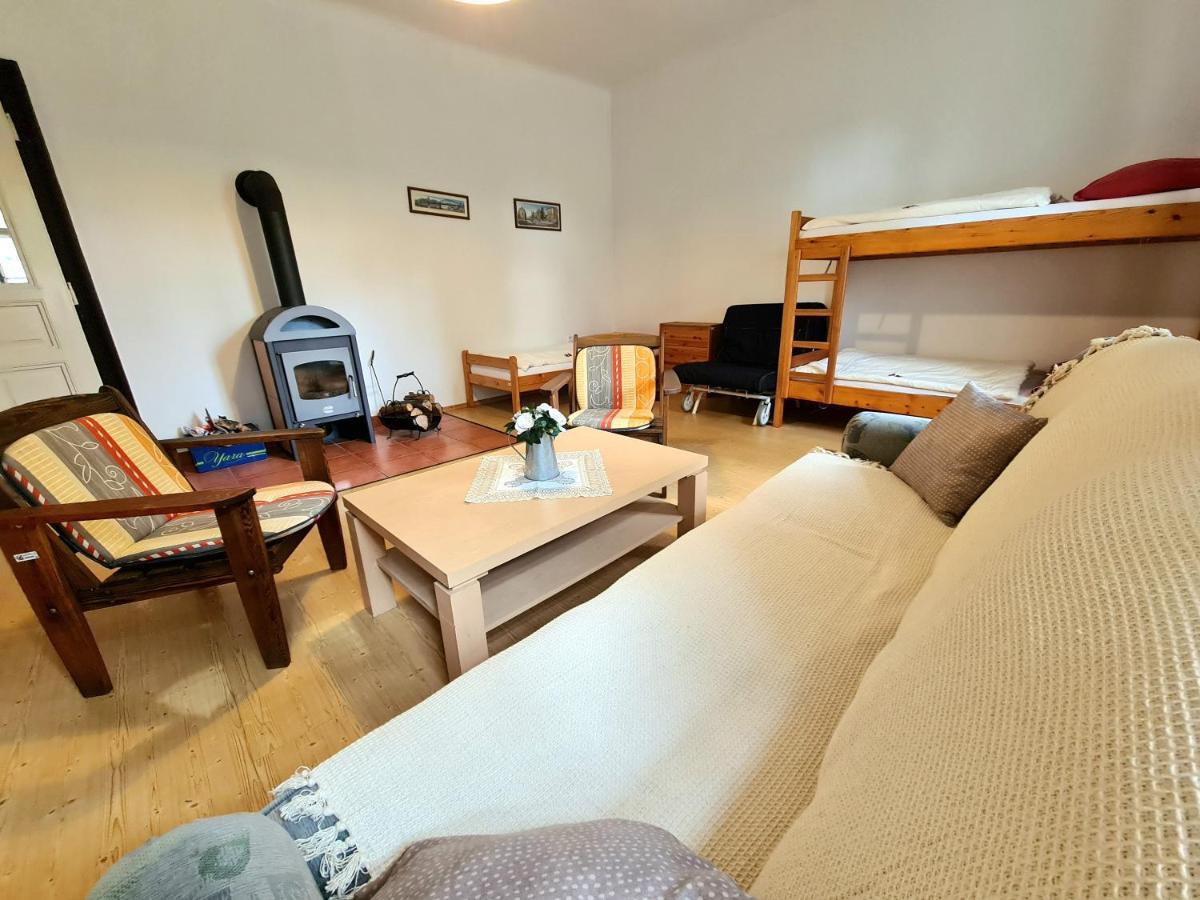 Uzkokolejky - Apartmany Strizovice Buitenkant foto